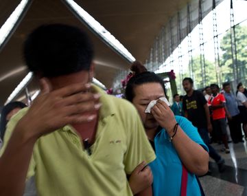 Trece países participan de la búsqueda del avión de Malaysia Airlines