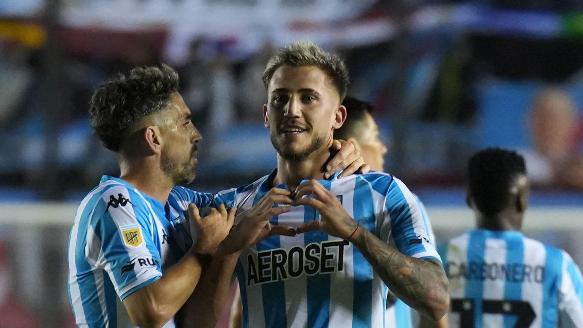 Racing beat Arsenal with three great goals