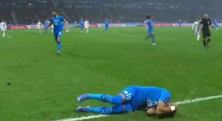 Escándalo en la Ligue 1 de Francia: le pegaron un botellazo a un jugador del equipo de Sampaoli