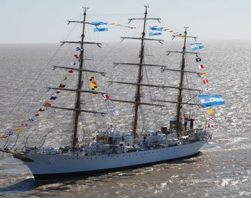 Fondos buitres retuvieron en Ghana a la Fragata Libertad