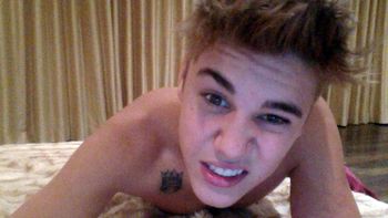 toqueton: justin bieber causo gran revuelo con una stripper toqueton: justin bieber causo gran revuelo con una stripper