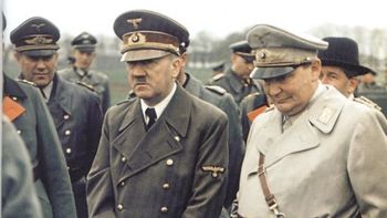 Hitler_and_Goering Hitler_and_Goering