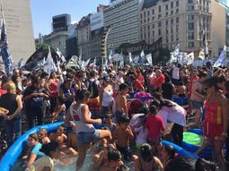 Piletazo en el Obelisco