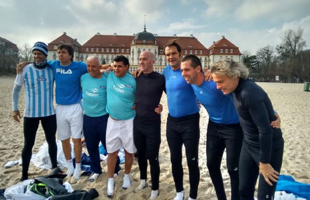 Tras el triunfo, el equipo argentino de Copa Davis cumplió una dura promesa