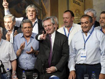 Alberto Fernández con la CGT: El movimiento obrero es parte del gobierno que se viene