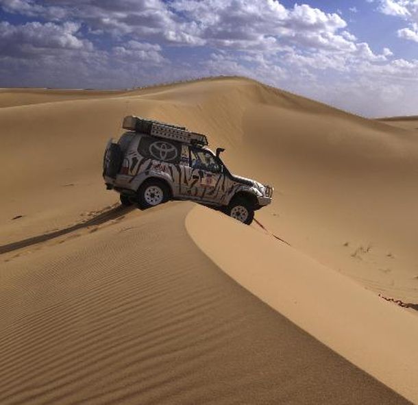 Toyota land cruiser paris dakar