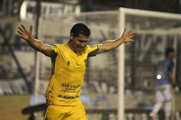 Tigre logró un agónico triunfo en Victoria frente a Defensa