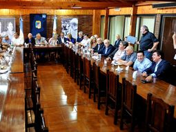 Espinoza: Seguimos agrandando este gran frente pluralista, democrático y amplio