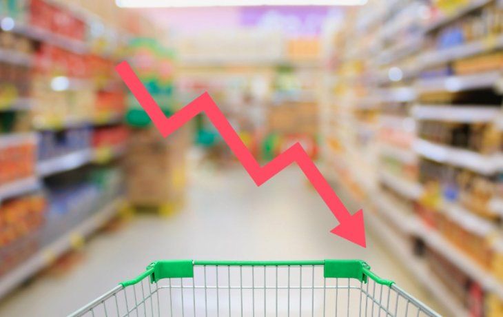 Consumo: se desploman las ventas de ropa, calzado y la gente se endeuda para comer