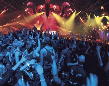 Mea culpa: la fiesta que incita a tomar alcohol sin ir al baño