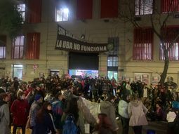 Primeras tomas en facultades de la UBA por el fallo de la Corte Suprema contra Cristina Kirchner