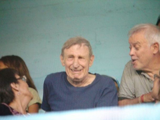 Con su hermano en la cancha y su padre llorando en la tribuna, se despidió del fútbol Pablo Aimar