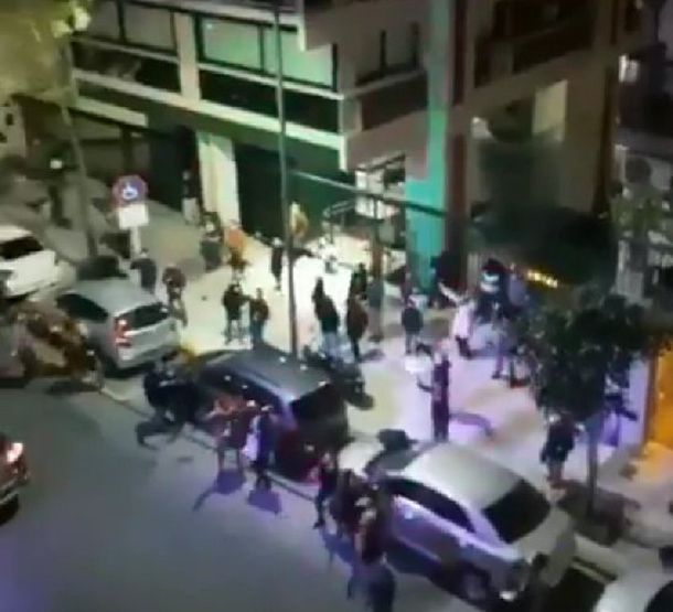 VIDEO: Un grupo de vecinos de Recoleta bailó en la calle