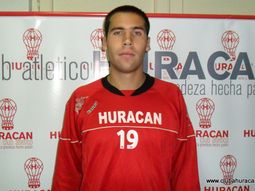 detuvieron a un delantero de huracan por robarle a un policia detuvieron a un delantero de huracan por robarle a un policia