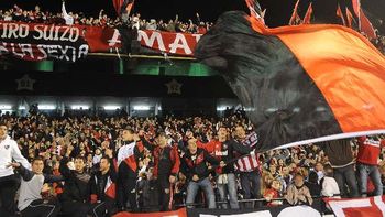 fanatismo al palo: un hincha le puso newells a su hijo fanatismo al palo: un hincha le puso newells a su hijo