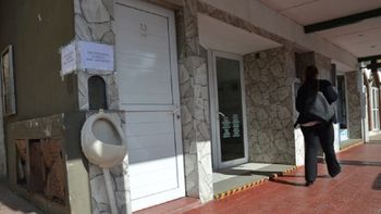 puso mingitorio en la vereda puso mingitorio en la vereda