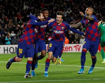 Con un golazo de Messi y en el debut de Setién