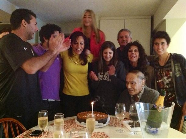 Tras el escándalo, Iliana celebró su cumpleaños junto a su marido y su padre