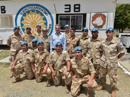 chipre: rossi entrego medallas a los cascos azules argentinos chipre: rossi entrego medallas a los cascos azules argentinos