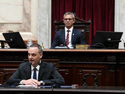 diputados: el oficialismo gana tiempo y frena la sesion contra manuel adorni diputados: el oficialismo gana tiempo y frena la sesion contra manuel adorni