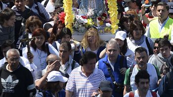 scioli, en lujan: creo en dios y la virgen como guia en la adversidad scioli, en lujan: creo en dios y la virgen como guia en la adversidad