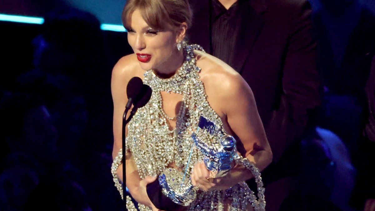 Taylor Swift Hizo Historia Es La Primer Artista En Ocupar El Top Ten De Billboard