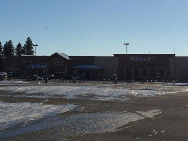 Un nene de 2 años mata de un balazo a su madre en un supermercado