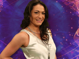 macarena perez abandono la casa en plena gala: igual no me despidan, son todos unos falsos macarena perez abandono la casa en plena gala: igual no me despidan, son todos unos falsos