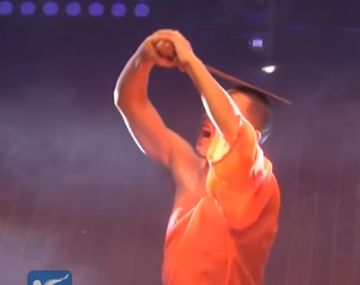 VIDEO: Maestros Shaolín rompen barras de metal con la cabeza