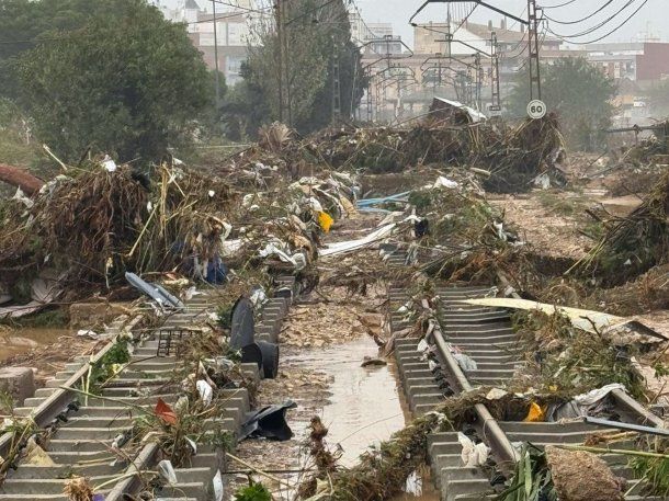 España: inundaciones en Valencia dejan al menos 95 muertos