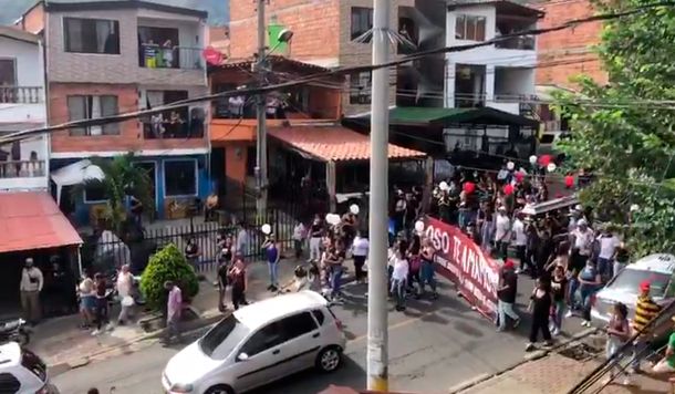 Una multitud rompi&oacute; la cuarentena para despedir a un l&iacute;der criminal muerto