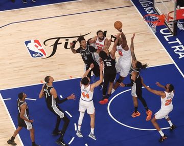 New York Knicks metió una remontada histórica y quedó a un juego del título de la NBA