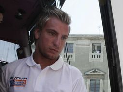 no tienen piedad: en twitter se rien del nuevo club de maxi lopez no tienen piedad: en twitter se rien del nuevo club de maxi lopez