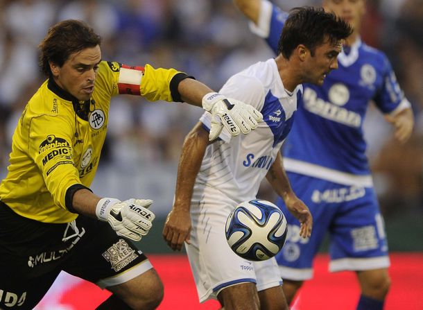 Vélez se lució ante All Boys y quedó como único puntero