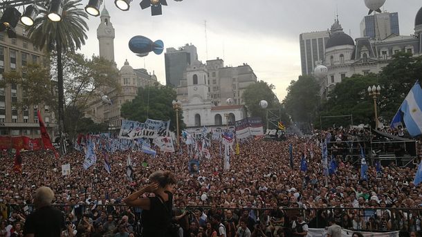 Domingo de cortes y marchas a Plaza de Mayo por el Día de la Memoria