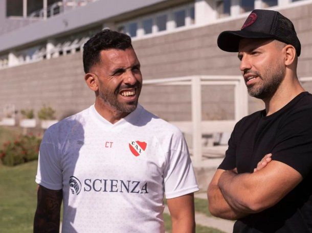 La contundente frase de Carlos Tevez sobre el regreso del Kun Agüero a Independiente