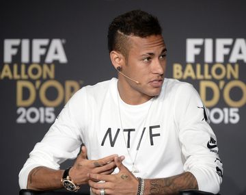 Neymar con problemas en Brasil: debió pagar por evadir impuestos 