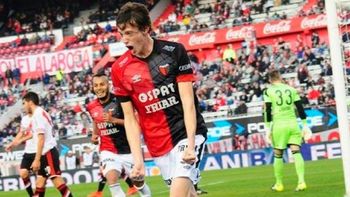 ¿empleado o propiedad? un defensor de colon quiere ir a river y su club no lo deja ¿empleado o propiedad? un defensor de colon quiere ir a river y su club no lo deja