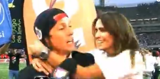 El efusivo saludo de la mujer del Pelado