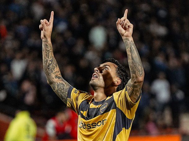 El homenaje de Leandro Paredes a Ramón Maddoni tras la victoria de Boca en Mendoza