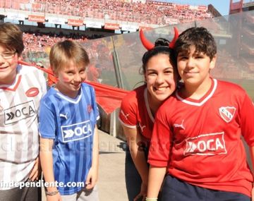 Independiente lanzó una campaña para que los hinchas vayan a la cancha sin violencia ni bengalas