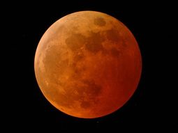 Eclipse lunar