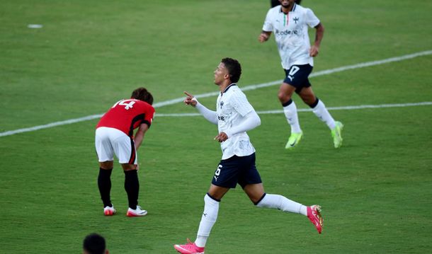 Monterrey goleó, avanzó a octavos y River quedó eliminado del Mundial de Clubes