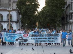 Marchas para pedir Justicia a la Base Naval de Mar del Plata y a la Plaza de Mayo