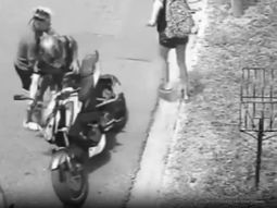 Laferrere: robaron una moto a punta de pistola y los detuvieron tras una persecución