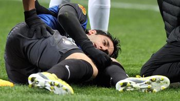 una maldicion que no termina: diego milito se volvio a lesionar una maldicion que no termina: diego milito se volvio a lesionar