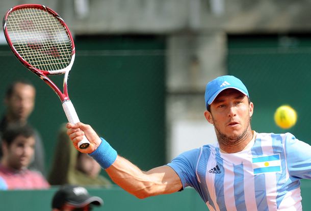 Juan Mónaco superó a Minar en el quinto punto ante República Checa