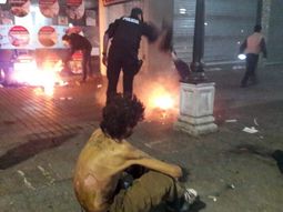 Un hombre que vive en la calle fue quemado por unas personas Un hombre que vive en la calle fue quemado por unas personas