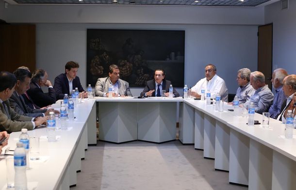 Sica y Triaca con la CGT y el sector empresarial - Crédito:&nbsp;@dante_sica