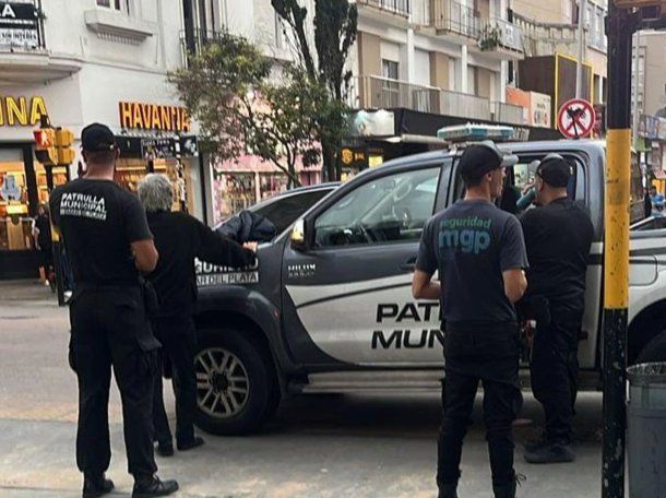 Mar del Plata: detuvieron a un hombre sospechado de sacar fotos a mujeres sin su consentimiento